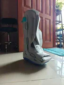 Sepatu Orthopedi