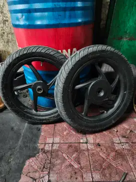 Velg Vrossi Venom dan Ban Federal AHM Like New