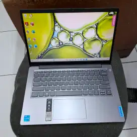 Lenovo Ideapad slim 3 intel core i3-1115G4 Ram 8gb ssd 256gb