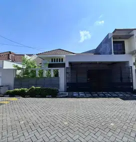 Dijual Rumah Siap Huni Nirwana Eksekutif Bagus Terawat Ciamik