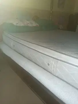 Kasur springbed romance, ukuran 160 x 200, jarang dipakai harga miring