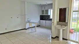 Dijual Rumah di Kota Baru Parahyangan Bandung, 2 Lantai Sudah Renovasi