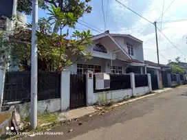 Rumah lt144/120 hrg925 di metro Margahayu Soekarno Hatta Bandung