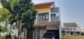 Disewakan Rumah Bagus Jakarta Garden City 4+1KT, 3+1KM