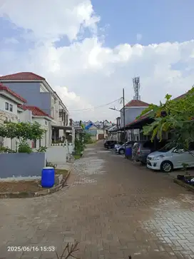 Samping Tol 1Lt Hanya disini Tanah Luas Rumah Mewah Siap Huni
