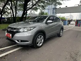 (Dp 5 jt) Honda HRV E matic 2017 kondisi mesin body istinewa