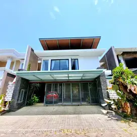 Premium Rumah Minimalis 2 Lt Pool Pakuwon City