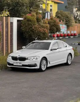 Bmw g30 530i luxury