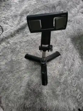 Tripod panjang berfungsi