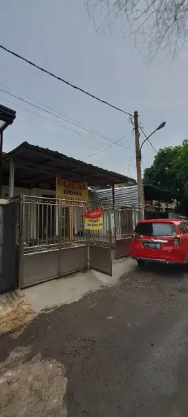 Dikontrakan RUMAH di Kristal Cibinong