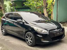 Mobil hyundai grand Avega 2011