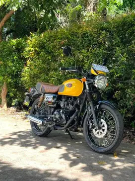 Dp 500rb Kawasaki W175 CAFE thn 2019 Siap Pakai