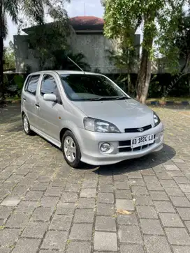 Daihatsu YRV matic 2001