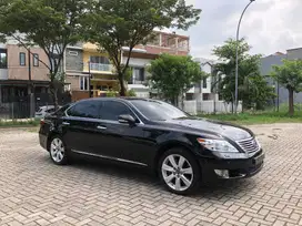 Lexus LS 460L 2011