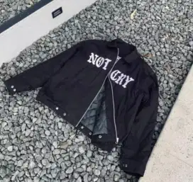 jaket size m masih bagus