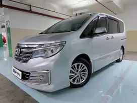 TDP 8,JT Nissan Serena 2.0 Highway Star Bensin-AT Silver 2016