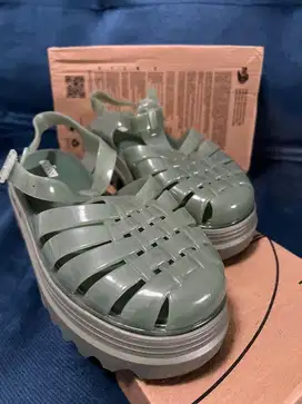 Melissa possesion platform