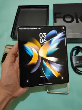 SAMSUNG Z FOLD 4 12/256gb SEIN MULUS FULLSET