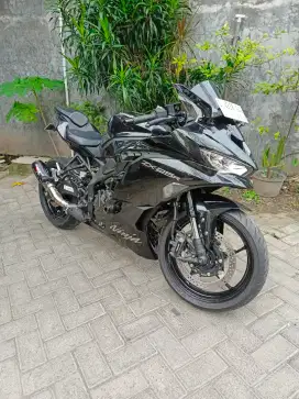 UD ENY MOTOR-kawasaki zx25r 2023 black
