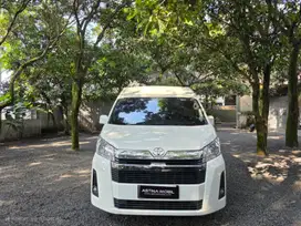 TOYOTA HIACE 2.8 PREMIO MT 2021 Putih ASTINA MOBIL NO HIACE COMMUTER