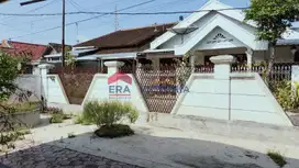 DIJUAL Cepat 2 Rumah Siap Huni + Tanah di Lokasi Strategis Kertosono