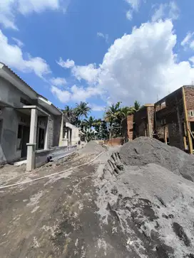 RUMAH BARU PROSES BANGUN HANYA 8 UNIT DI MOYUDAN, SLEMAN, YOGYAKARTA