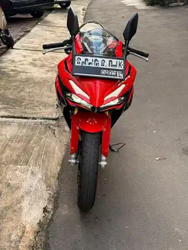 CBR150R ABS 2023 Victory black red