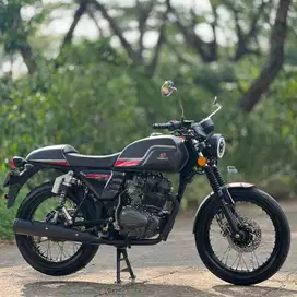 BENELLI MOTOBI 152 HITAM 2022 KM 4K PAJAK PANJANG NO MINUS