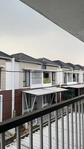 Disewakan Rumah 2 Lantai Bintaro Furnished