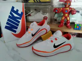 Sepatu Running Nike Infinity Flow size 45