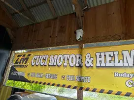 Tenaga tehnisi Ban dan cuci motor