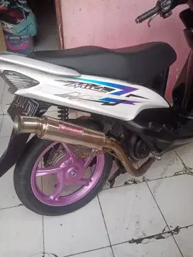 Dijual cepat knalpot racing untuk Mio sporty/ Mio smile merk medwick