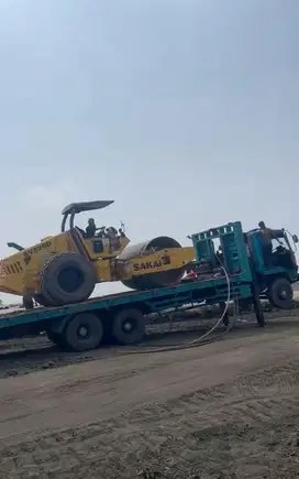 VIBRATING ROLLER SAKAI