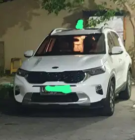 Kia sonet putih