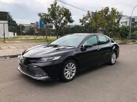 Toyota Camry 2.5 V 2021