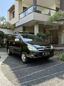 Kijang Innova 2006