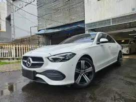 9 rb KM Mercy C200 Avantgarde Line 2023 nik 2022 putih AVG white W206