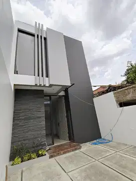 Rumah Baru Siap Huni Dekat Batununggal Buahbatu