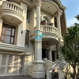 Rumah Classic Surabaya Citraland Utama Selat Golf dekat G-walk