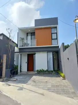 Rumah Semi Furnished Cantik Menarik diDekat Kampus UII Terpadu Jakal