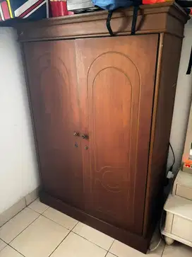 Dijual Lemari Baju Kayu