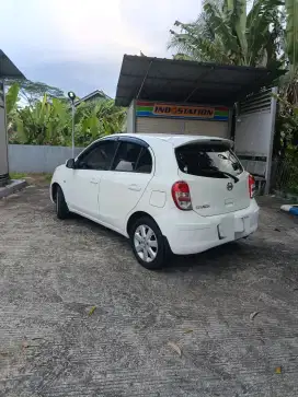 Nissan March xs 2011 AT