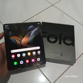 Samsung Galaxy Z Fold 4 5G 12/512.minus LCD garis dan tompel dikit