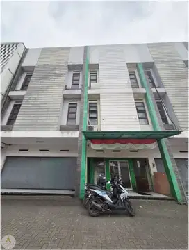 Ruko 3 Lantai di Mainroad Batununggal Indah