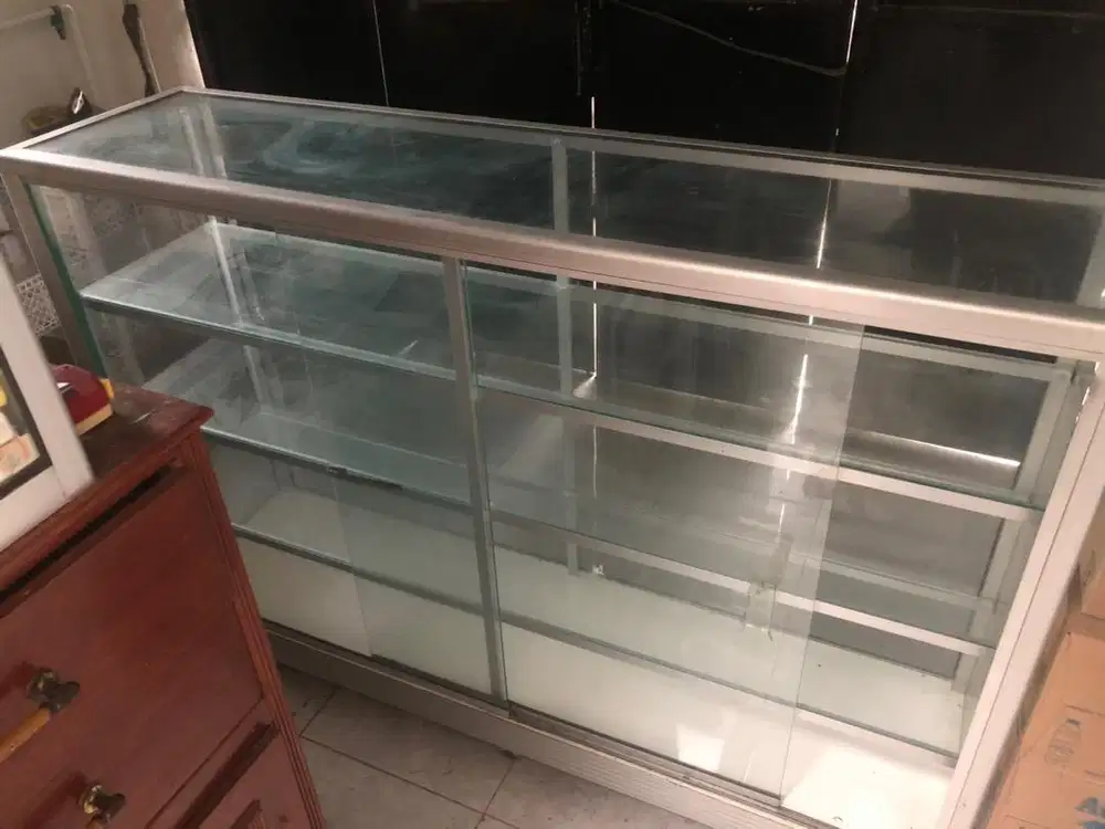 Dijual Etalase Besar