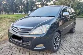Toyota Kijang Innova 2.0G tahun 2010 matic hitam bagus