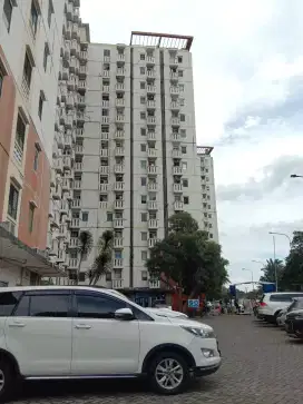 Disewakan Kios Murah Parkir Luas