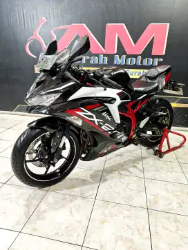 Zx25R ABS Qs 4cilinder KM.2rb Pearl White spr.Anugerah motor rungkut