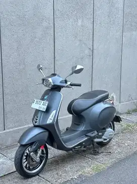 JUAL VESPA SPRINT IGETZ 150 ABS GREY DOFF MULUS KUMPLIT ISI PANJANG
