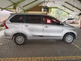 Xenia tipe M 1.0 / M/T